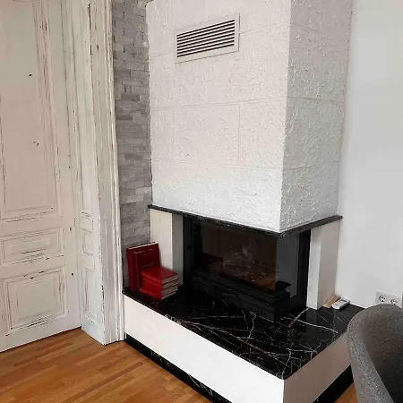 Apartment Historic In Center